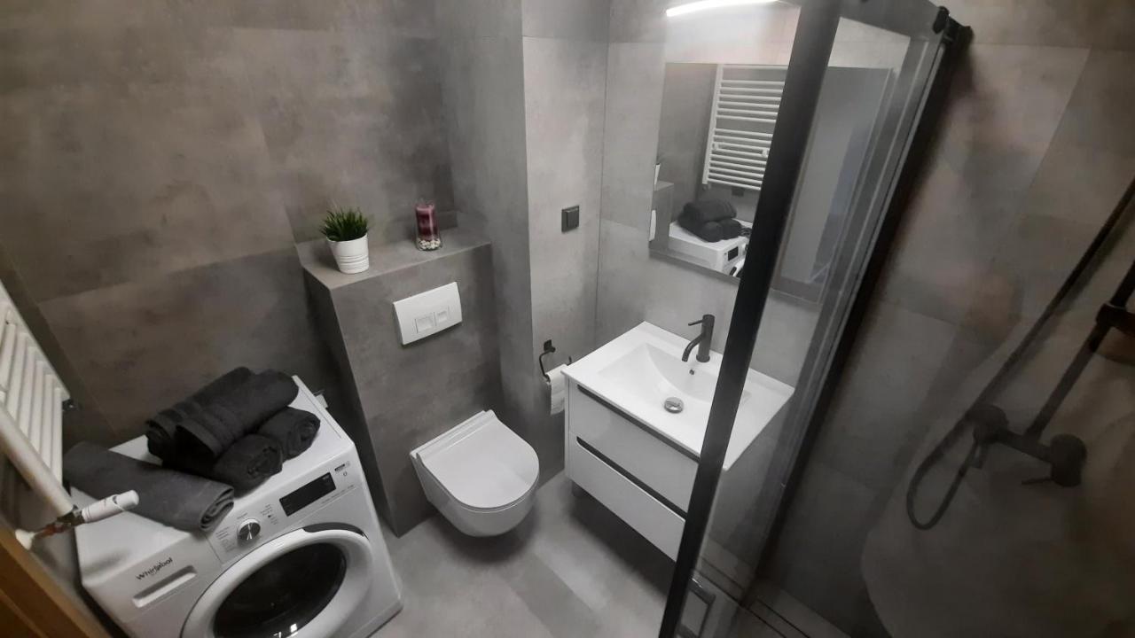 Apartament M&r Dwie Sypialnie Garaz Apartment Gdynia